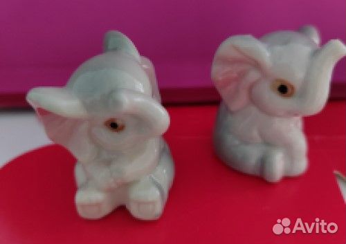 Игрушки фарфоровые, слоники