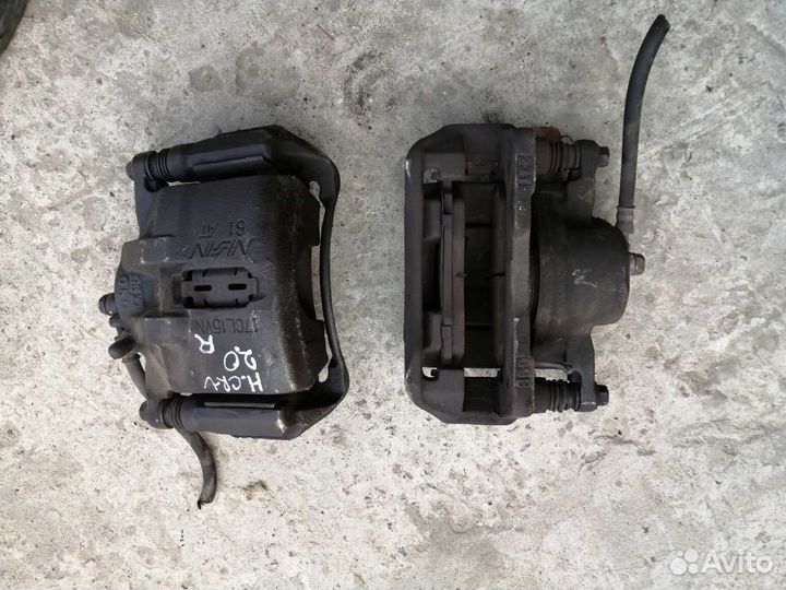 Суппорт Передний левый правый Хонда CRV 1 2.0