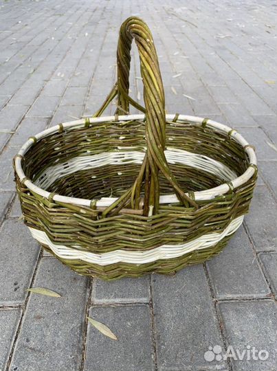 Корзина плетеная