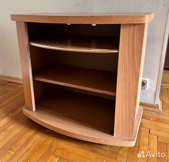 Тумба под телевизор