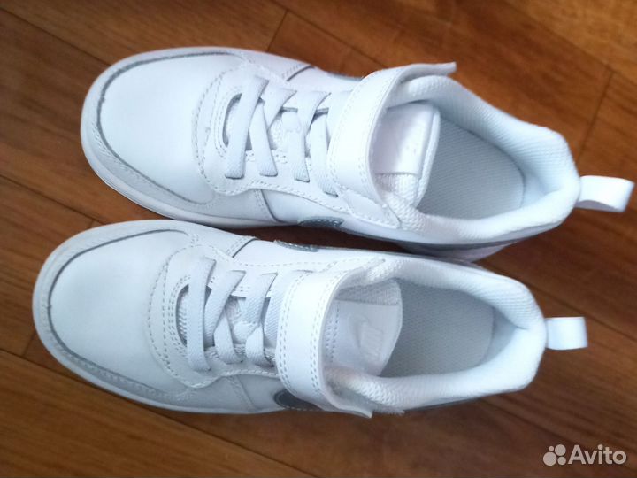 Кроссовки Nike новые