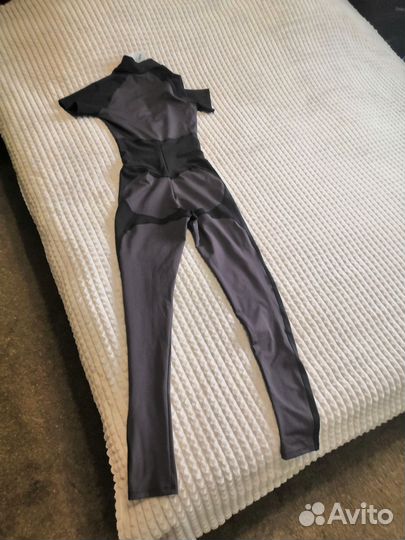 Комбинезон спортивный