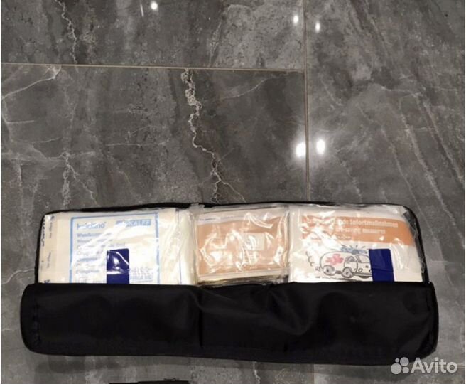 Аптечка от BMW E60 E65 E66