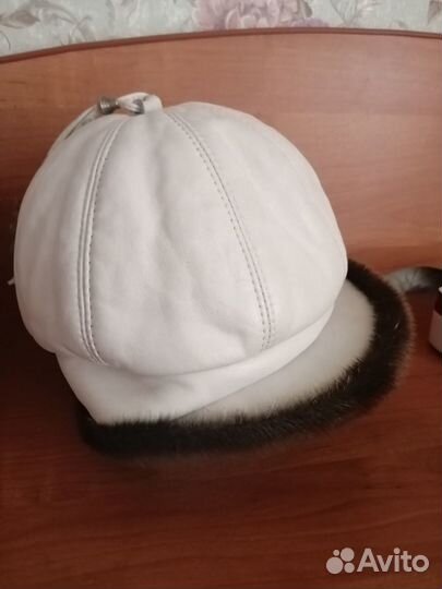 Шапка из натуральной кожи
