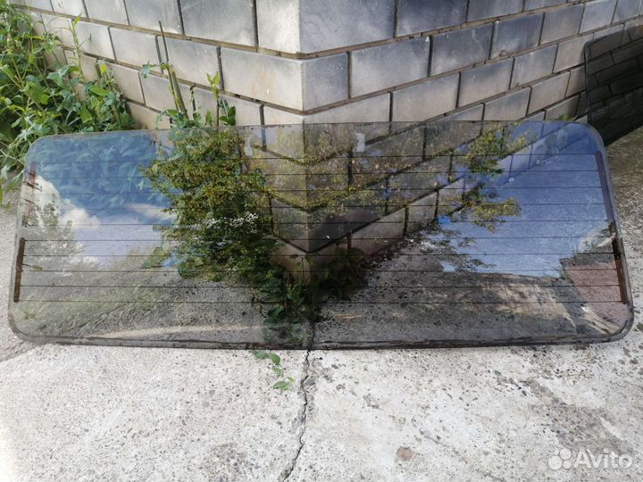 Заднее стекло газ-24 волга универсал