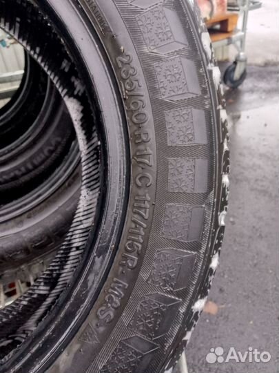 Vredestein ComTrac Winter 235/60 R17C