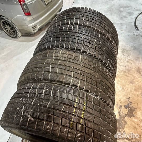 Yokohama Ice Guard IG30 215/45 R17 87Q