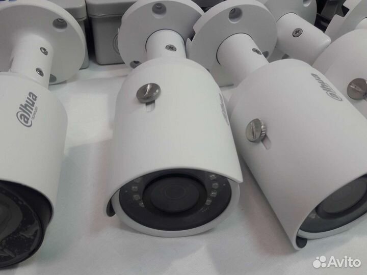 Комплект видеонабдюдения 4Мп Dahua 8 камер