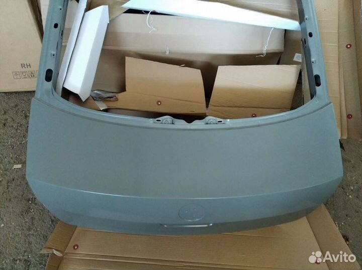 Крышка багажника Skoda Rapid 1 2012 - 2020