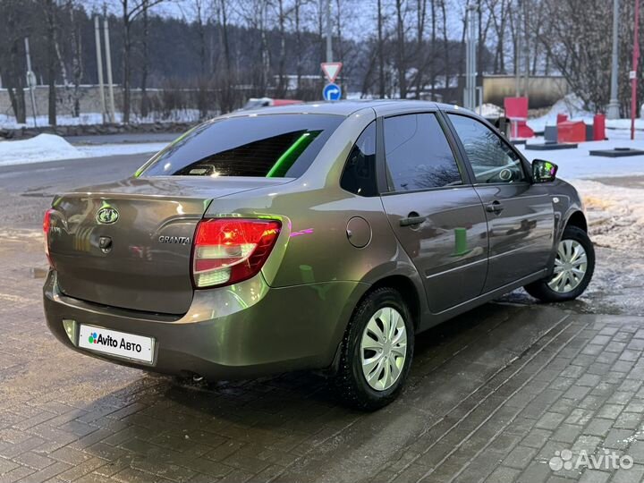 LADA Granta 1.6 МТ, 2018, 185 000 км