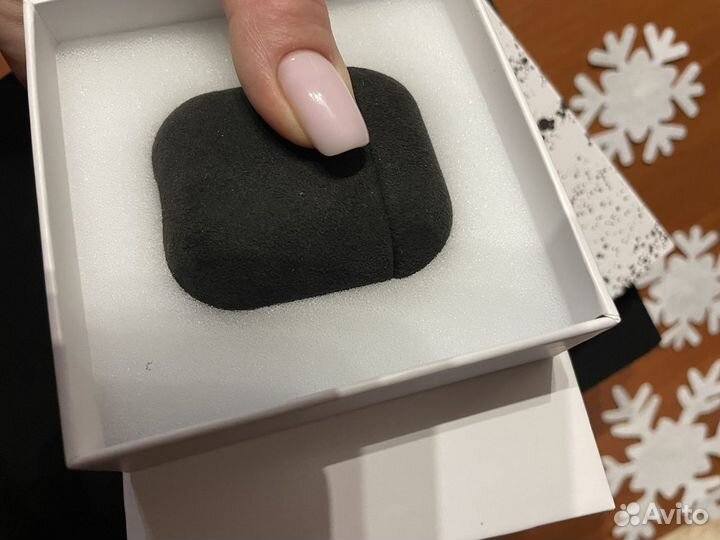 Чехол на airpods 1,2. Новый. Premium Alkantara