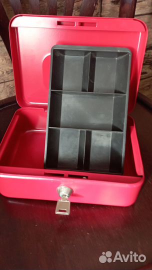 Шкатулка- сейф