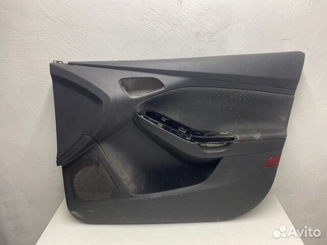 Обшивка двери передней правой Ford Focus Iii