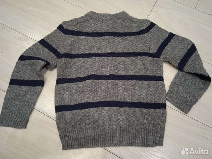 Свитер для мальчика новый 116-122
