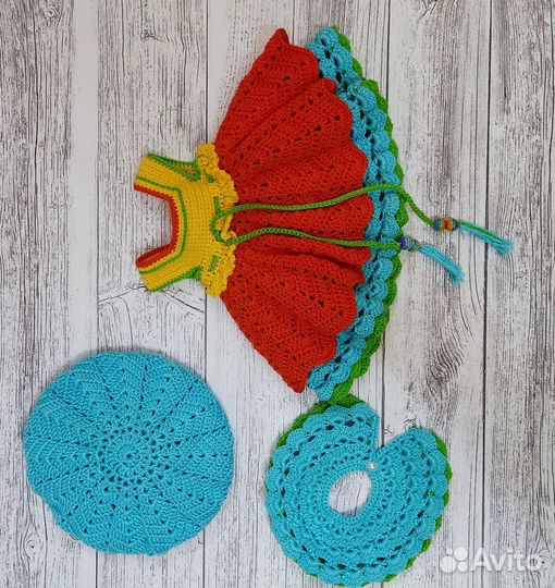 Одежда ручной работы, связана крючком