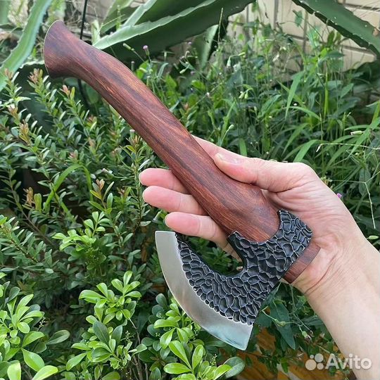 Топор для кемпинга