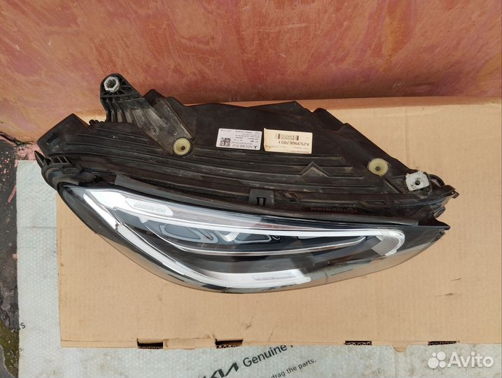 Фара правая Mercedes Benz GLC X253 Оригинал