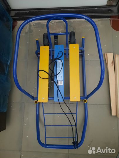 Детские санки на колесах