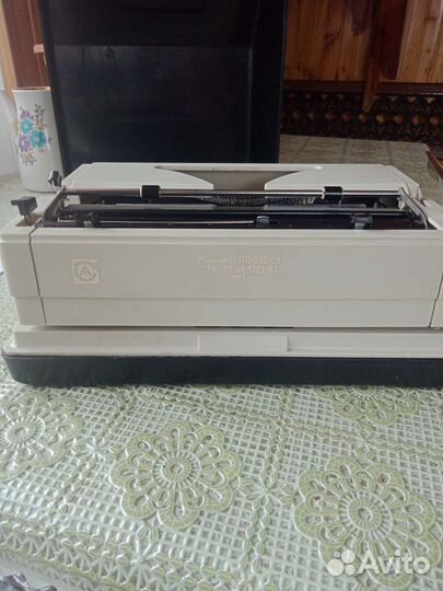 Печатная машинка Любава