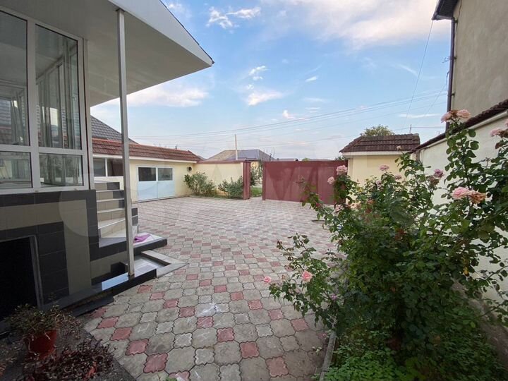 Дом 450 м² на участке 5 сот.