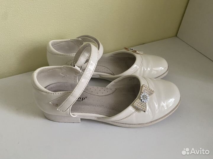 Туфли белые 36