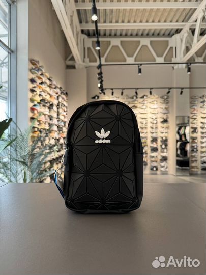 Рюкзак Adidas в ТЦ Мега Молл