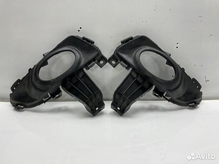 Кронштейн птф Mazda 3 BK 2004г седан