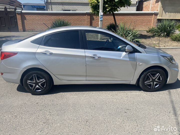 Hyundai Solaris 1.6 AT, 2014, 280 000 км