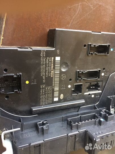 Блок управления Mercedes W212