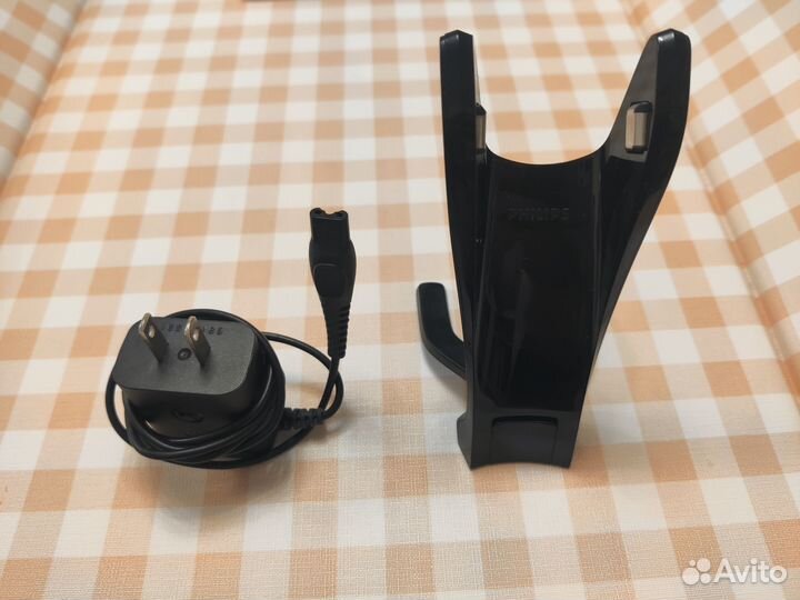 Бритва и стайлер Phillips Style Shaver