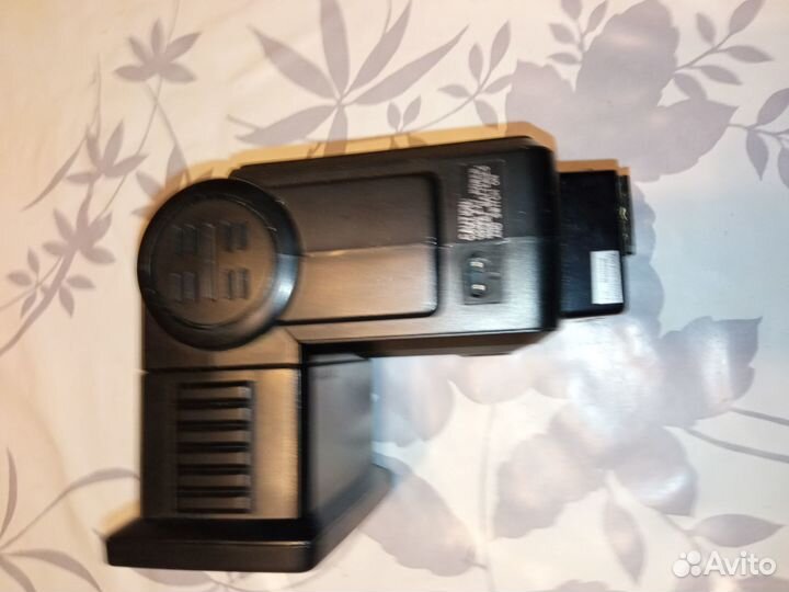 Фотоаппарат Никон FM, три объектива и вспышка