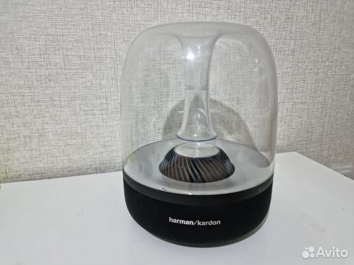 Аудиоколонка Harman Kardon Aura