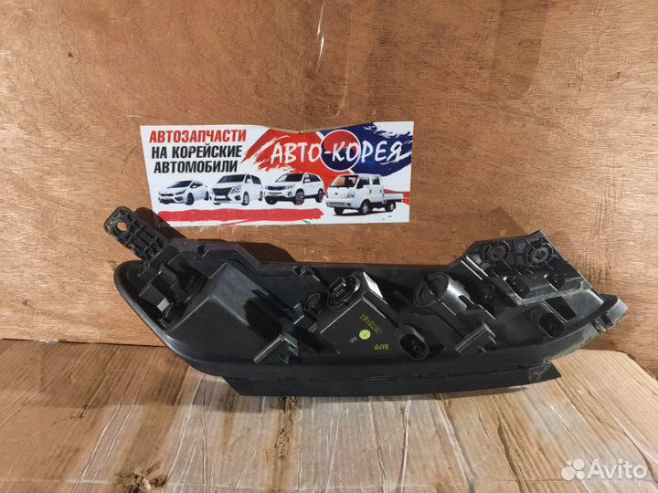 Фара передняя левая Hyundai Kona 2017-2020