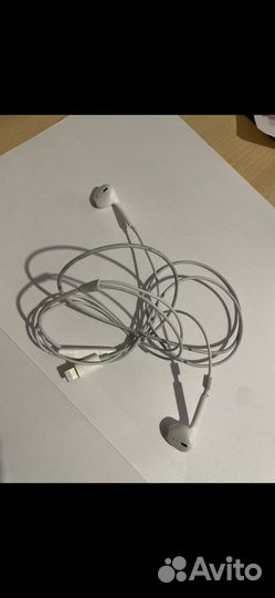 Наушники earpods
