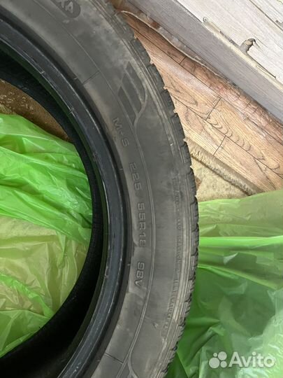 Goodyear EfficientGrip 225/60 R18 98