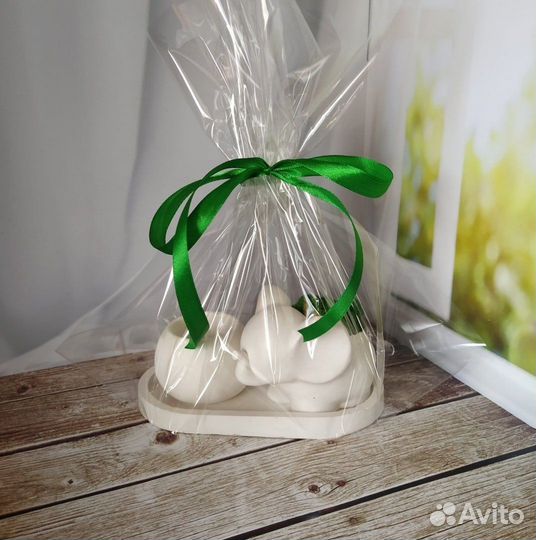 Гипсовый слоник, поднос и подсвечник шар