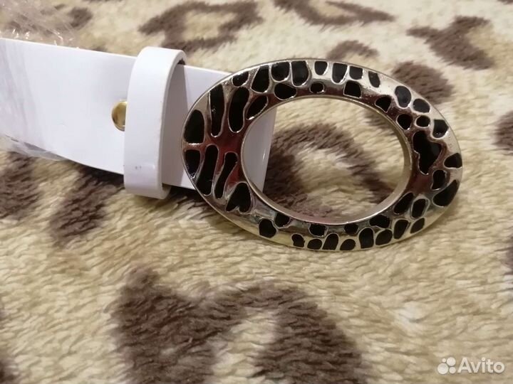 Ремень женский белый