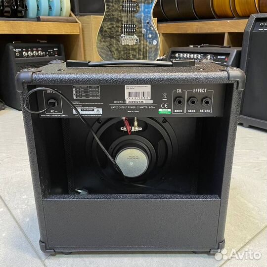 Комбоусилитель для электрогитары Belcat 25G 1х8 25