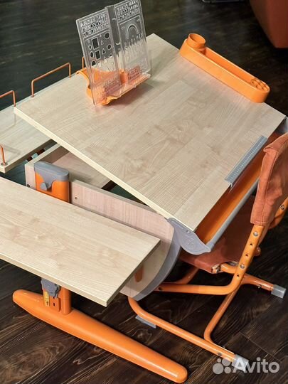 Растущая парта и стул дэми б/у