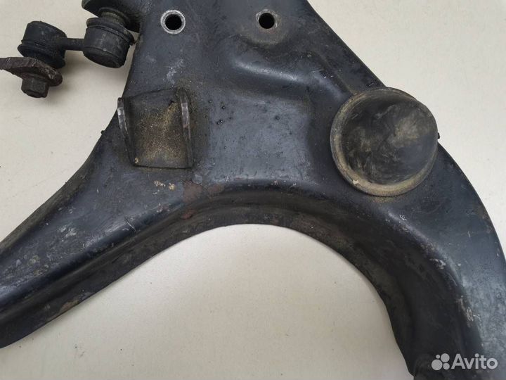 Рычаг передний правый Mitsubishi Delica 4 1994-200