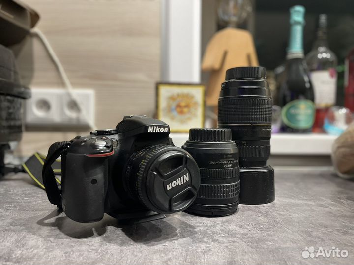 Зеркальный фотоаппарат