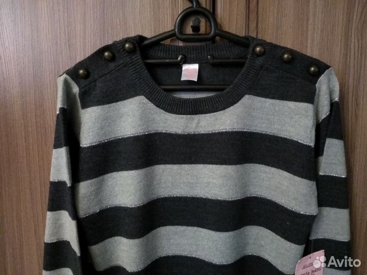Два джемпера для девочки 6-8 лет новые