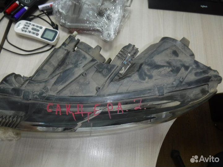 Фара передняя левая Renault Sandero