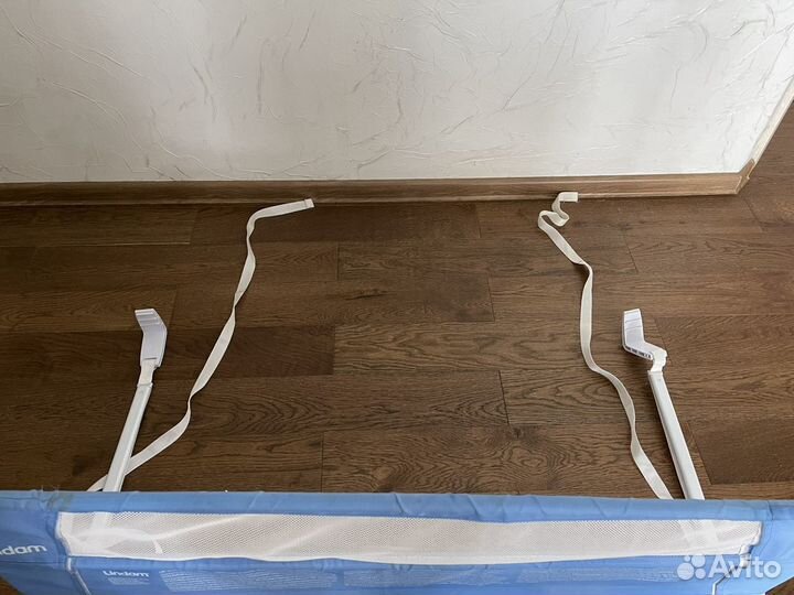 Защитный бортик на кровать