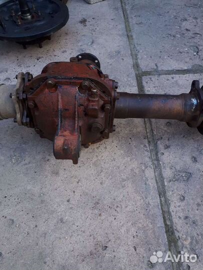 Редуктор передний