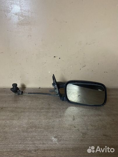 Зеркало правое Passat B3 механическое