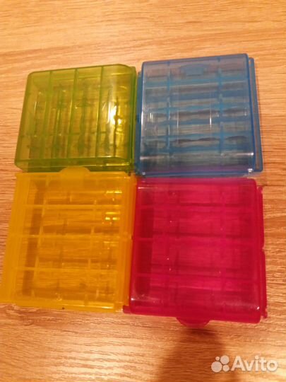 Бокс контейнер для батареек AA и ааа на 4 места