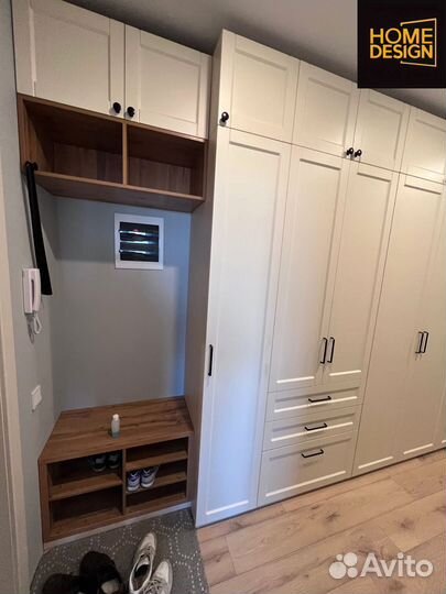 Шкаф с встроенной гладильной доской