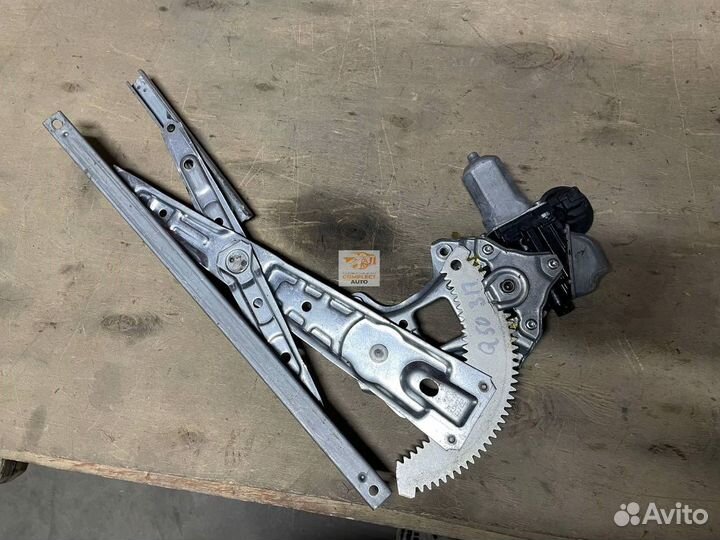 Стеклоподъёмник задней правой двери Infiniti Q50