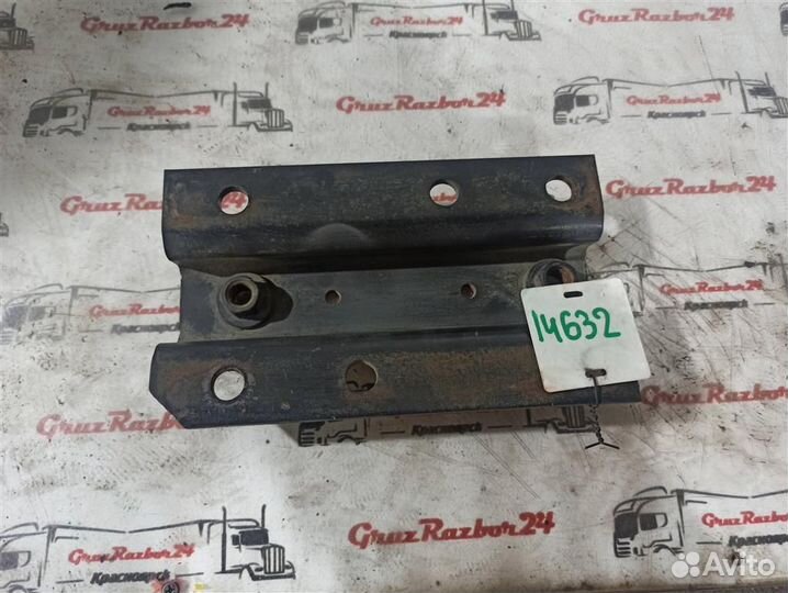 Кронштейн MB Actros